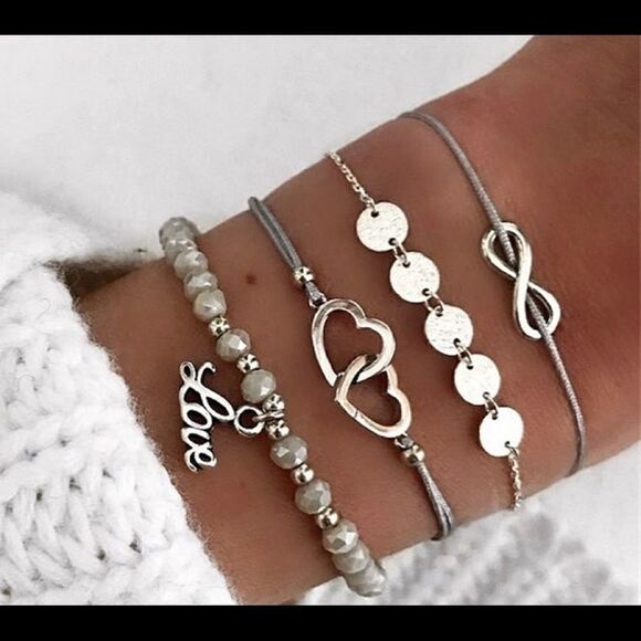 Jewelry - Pretty Love Bracelet